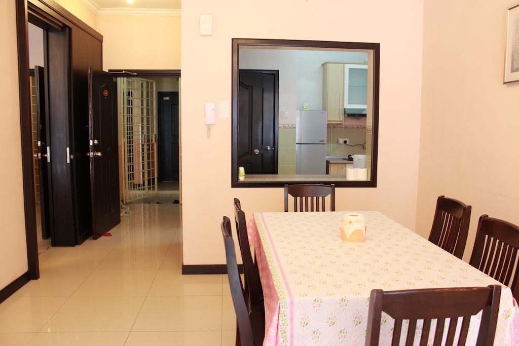Marina Court Kota Kinabalu- Bigger Group Stay Together- 6 Bedroom Apartments Pokoj fotografie